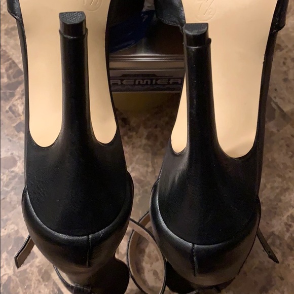 Altuzarra for Target black strappy pumps - Picture 6 of 6